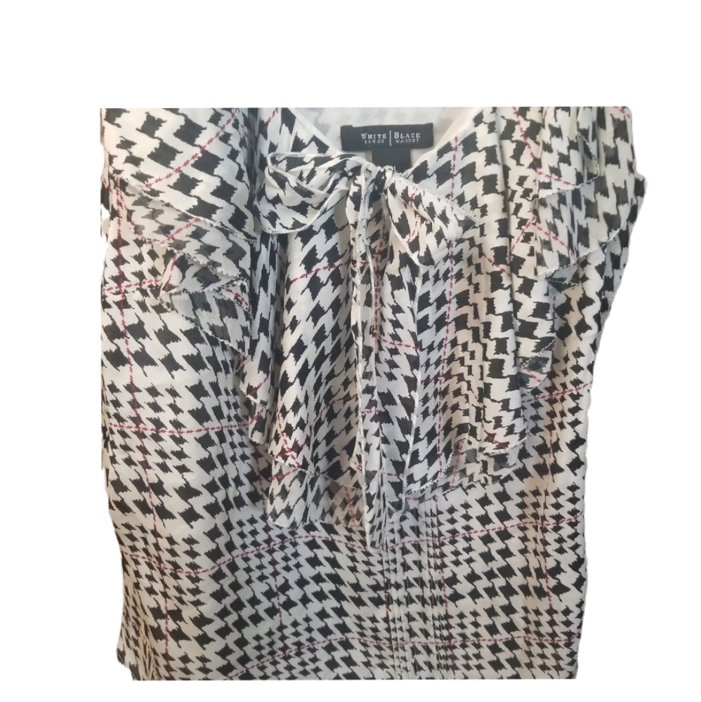 WHBM Silk Sleeveless V Neck Ruffled Top - Picture 3 of 6